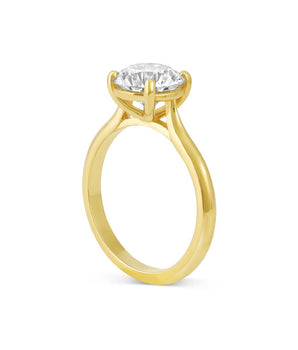 Solitaire Ring with 2.0 Ct Round Moissanite